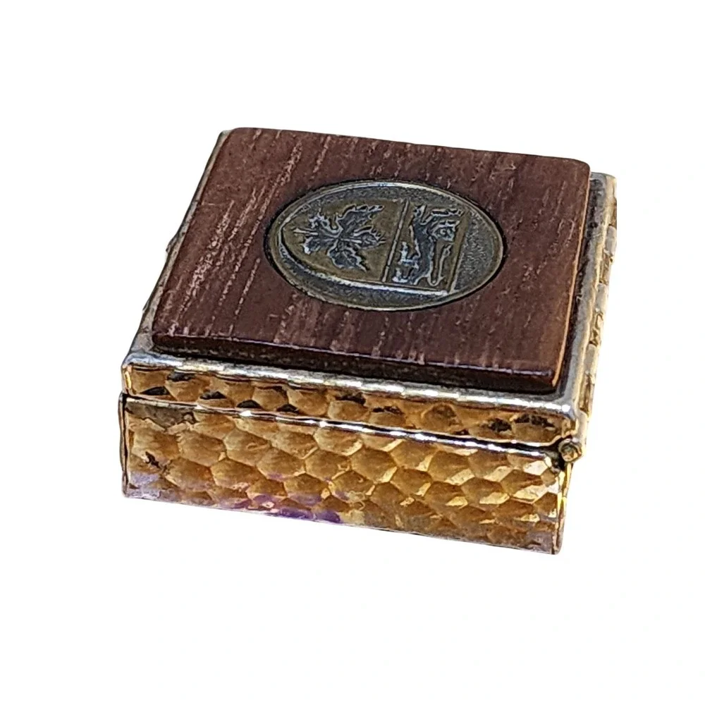 Vintage Wood Trinket Pill Box Case Silver Metal Hammered Etched Canadian Emblem